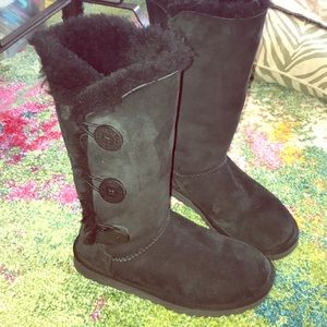 Ugg Women’s Boots Bailey Triplet Button Size 7